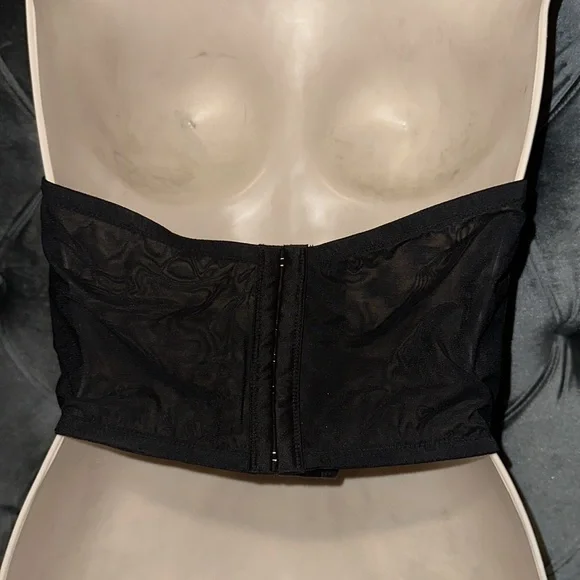 Victoria Secret 36C black lace top - Picture 2 of 4